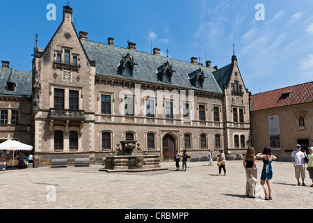 Historische Häuser im Inneren der Prager Burg, Hradschin Burg Bezirk, UNESCO-Weltkulturerbe, Prag, Tschechische Republik, Europa Stockfoto