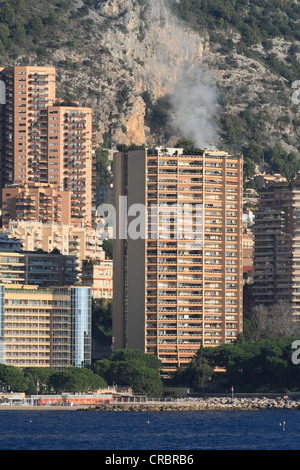 Hochhäuser im Stadtteil Larvotto, Rauch, Fürstentum Monaco, Cote d ' Azur, Mittelmeer, Europa Stockfoto