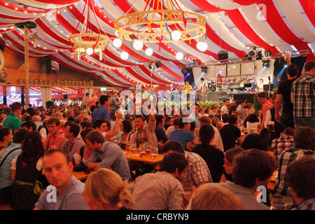 Bierzelt, Kiliani-Volksfest Festival, Würzburg, Unterfranken, Franken, Bayern, Deutschland, Europa, PublicGround Stockfoto