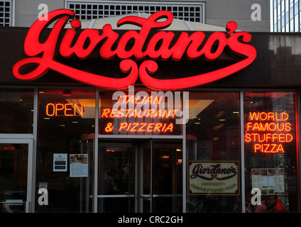 GIORDANO ES BERÜHMTE ITALIENISCHE PIZZERIA, CHICAGO, ILLINOIS Stockfoto