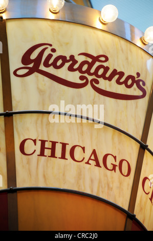 GIORDANO ES BERÜHMTE ITALIENISCHE PIZZERIA, CHICAGO, ILLINOIS Stockfoto