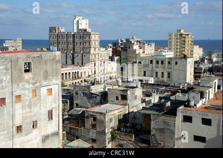 Blick über die Dächer der Stadt von Havana, Centro Habana, Cuba, große Antillen, Golf von Mexiko, Karibik Stockfoto