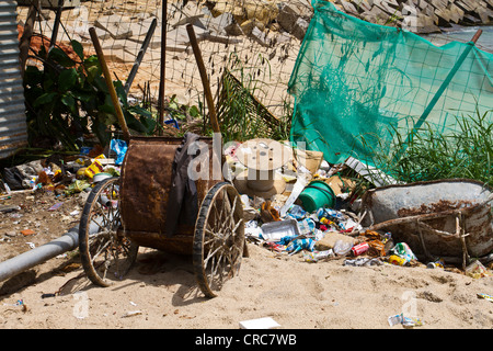 Müll auf der Insel Cabo, Luanda Angola Stockfoto