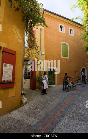 Saint Quentin la Poterie ein Keramik-Dorf in der Nähe von Uzès Gard Frankreich Stockfoto