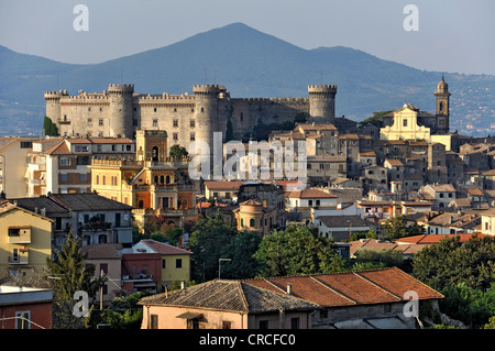 Castello Odescalchi, Festung, Dom Dom Santo Stefano, Bracciano, Lazio, Italien, Europa Stockfoto