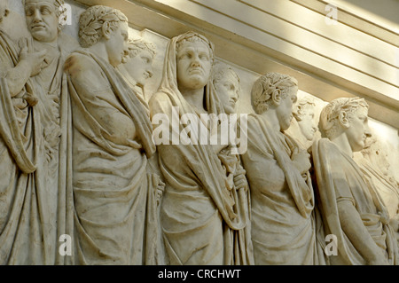 Relief Fries Prozession, herrschenden Familie, Senatoren, Frieden Altar Ara Pacis Augustae, Nordseite, Rom, Latium, Italien, Europa Stockfoto