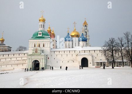 Russland. Sergiev Posad Stadt. Trinity-Klosters des Heiligen Sergius. Haupttor Stockfoto