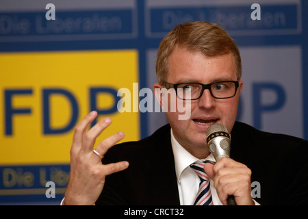 Euro-Kritiker Frank Schaeffler, Parlamentsmitglied für FDP, FDP, bei einer Diskussionsveranstaltung, Plaidt Stockfoto