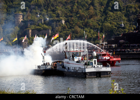 Feuerwehr-Übung auf dem Wasser mit Feuerwehr-Boot RLP-1, Koblenz, Rheinland-Pfalz, Deutschland, Europa Stockfoto