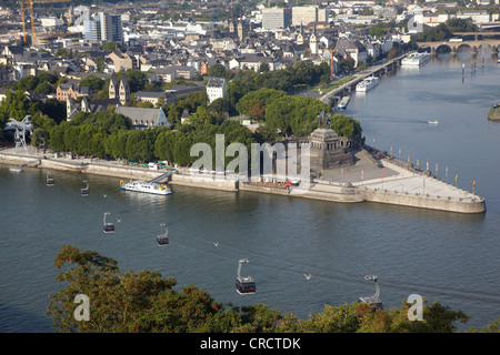 Deutsches Eck Landzunge am Zusammenfluss von Rhein und Mosel, Reiterstandbild von Wilhelm, ein deutscher Kaiser Stockfoto