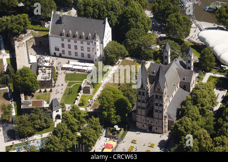 Luftaufnahme, Blumenhof Restaurant, Basilika St. Kastor, Ludwig-Museum inmitten der Website die Bundesgartenschau Stockfoto