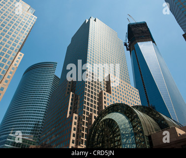 Das World Financial Center, Center, One World Trade Center, rechts, und der Goldman Sachs Building links Stockfoto