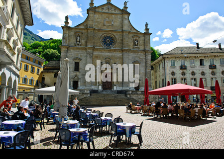 Bellinzona Burgen Castelgrande, Montebello, Sasso Corbaro, Stadtzentrum, umgeben von Landschaft, Hügel, Nr Lago Maggiore, Schweiz Stockfoto