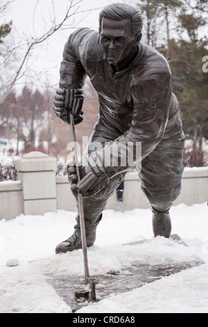 Rakete Richard Statue in Hull Quebec. Maurice Richard der legendären Eishockeyspieler bei den Canadiens. Stockfoto