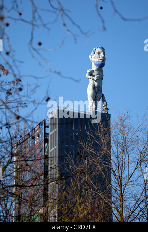 Hercules für das Ruhrgebiet, Skulptur auf den Förderturm der ehemaligen Zeche des Nordstern Coal Mine Industrial Complex Stockfoto