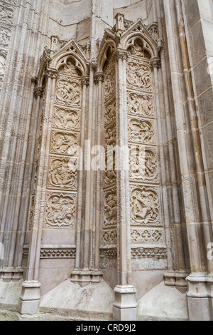 Vierpässen auf der rechten Seite (gegenüber) der nördlichen Querschiff Portal Tor des Libraires geformt), Rouen Kathedrale Normandie Frankreich Stockfoto
