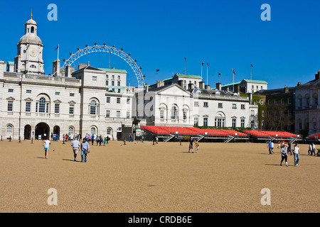 Horse Guards Parade und Millennium Wheel London England Europa Stockfoto