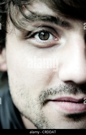 Junger Mann, portrait Stockfoto