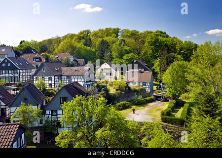 Blick von der Burg Blankenstein auf dem historischen Dorf Blankenstein, Deutschland, Nordrhein-Westfalen, Ruhrgebiet, Hattingen Stockfoto