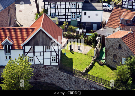 Blick von der Burg Blankenstein auf dem historischen Dorf Blankenstein, Deutschland, Nordrhein-Westfalen, Ruhrgebiet, Hattingen Stockfoto