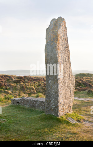Der Ring of Brodgar auf den Orkney-Inseln bei Sonnenuntergang Stockfoto