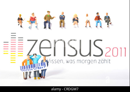 Miniaturfiguren, Wörter "Nutzergemeinschaft 2011" oder Volkszählung 2011 Stockfoto