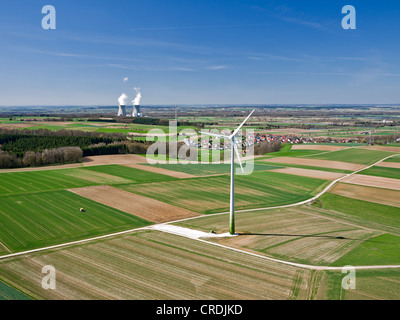 Wind-Turbine, Gloett, Gundremmingen Atomkraftwerk am Rücken, Schwaben, Bayern, Deutschland, Europa Stockfoto