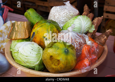 Gemüse auf dem Markt, Cap Verde Inseln, Cabo Verde, Fogo, Sao Filipe Stockfoto