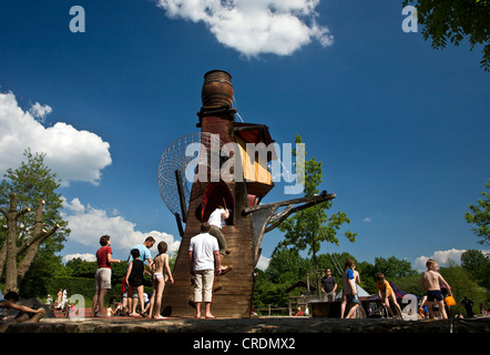 spielen Kinder im Maximilian Park, Deutschland, Nordrhein-Westfalen, Ruhrgebiet, Hamm Stockfoto