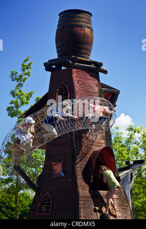 spielen Kinder im Maximilian Park, Deutschland, Nordrhein-Westfalen, Ruhrgebiet, Hamm Stockfoto