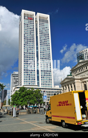 OpernTurm Bürogebäude mit der Schweizer UBS AG, Westend, Financial District, Frankfurt Am Main, Hessen, PublicGround Stockfoto