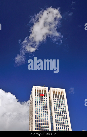 OpernTurm Bürogebäude mit der Schweizer UBS AG, Westend, Financial District, Frankfurt Am Main, Hessen, PublicGround Stockfoto