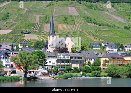 Pfarrei St. Remigius Kirche, Kroev, Moseltal, Rheinland-Pfalz, Deutschland, Europa Stockfoto