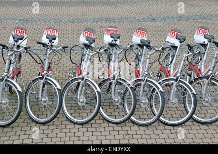 Fahrräder der Deutschen Bahn AG, Messe - Bahnhof Deutz, Köln, Nordrhein-Westfalen, Deutschland, Europa Stockfoto