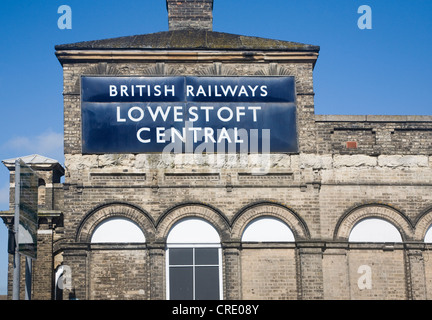 Britische Eisenbahnen Lowestoft Hauptbahnhof Lowestoft Suffolk England zu unterzeichnen Stockfoto