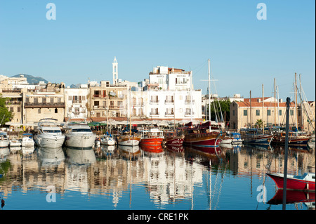 Boote im Hafen, Girne, Kyrenia, türkische Republik Nordzypern, Zypern, Europa Stockfoto