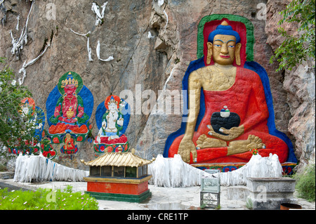 Tibetischen Buddhismus, bunte Atisha rock Relief mit einem großen Buddha Shakyamuni in Lhasa, Himalaja, Zentraltibet, Ue-Tsang Stockfoto