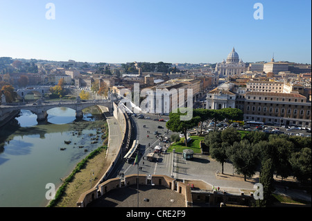 Blick auf den Tiber und dem Vatikan aus Castel Sant'Angelo, Rom, Italien, Europa Stockfoto