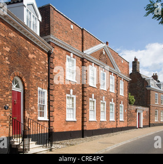 Historische Montagu House und andere Gebäude in Northgate, Beccles, Suffolk, England Stockfoto
