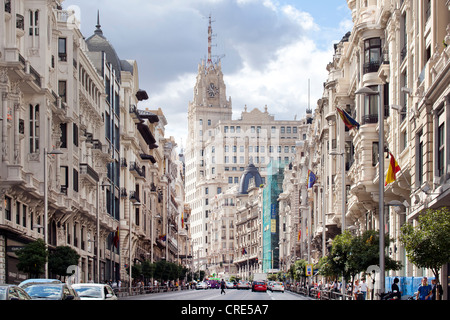 Gran Via Boulevard mit Sitz, Sitz der spanischen Telekommunikationsgesellschaft Telefonica, Madrid, Spanien Stockfoto