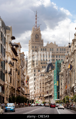 Gran Via Boulevard mit Sitz, Sitz der spanischen Telekommunikationsgesellschaft Telefonica, Madrid, Spanien Stockfoto