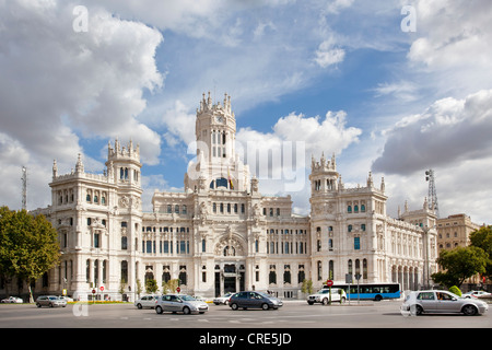 Palacio de Comunicaciones, ehemaliger Sitz des Postdienstes, jetzt das Rathaus und Stadtrat Stockfoto