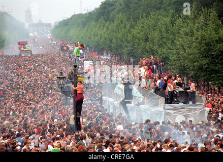 Love-Parade 1996, Umfrage Stockfoto