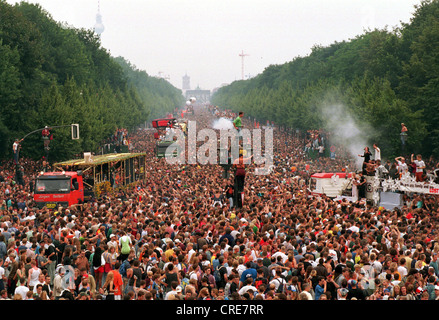 Love-Parade 1996, Umfrage Stockfoto