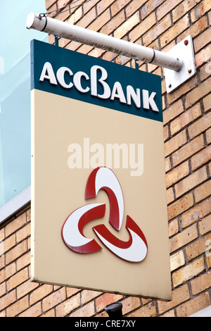 Logo am Sitz der Bank "Irish ACC" zu den niederländischen Volksbanken und Raiffeisenbanken der Rabobank-Gruppe in Dublin gehört Stockfoto