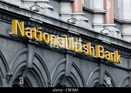 Schriftzug auf dem Gebäude der National Irish Bank, NIB, Dame Street, Dublin, Irland, Europa Stockfoto