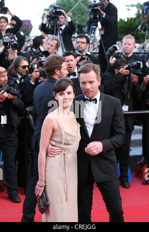 Eve Mavrakis und Ewan McGregor am On The Road Gala Screening roten Teppich bei der 65. Cannes Film Festival France. 2012 Stockfoto