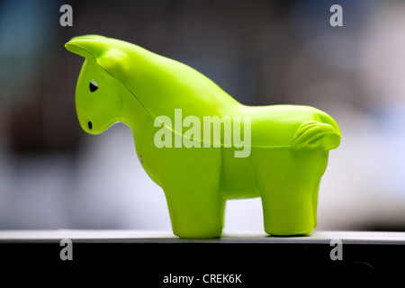 Abbildung von einem Stier stehend auf einem Bildschirm ein Aktienhändler auf dem Parkett der Frankfurter Börse, Deutsche Börse AG Stockfoto