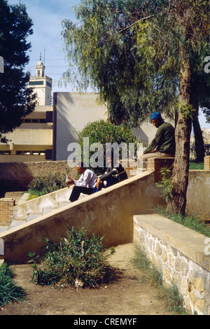 Fes Marokko Universität von Al-Qarawiyying (Kairaouine) und Moschee, gegründet im 9. Jahrhundert von Fatima Al-Fihri älteste, immer wieder höhere Lerninhalte Stockfoto