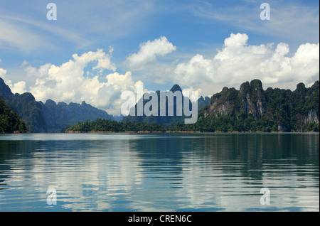 Cheow Lan Lake, Thailand, Phuket, Khao Sok Nationalpark Stockfoto